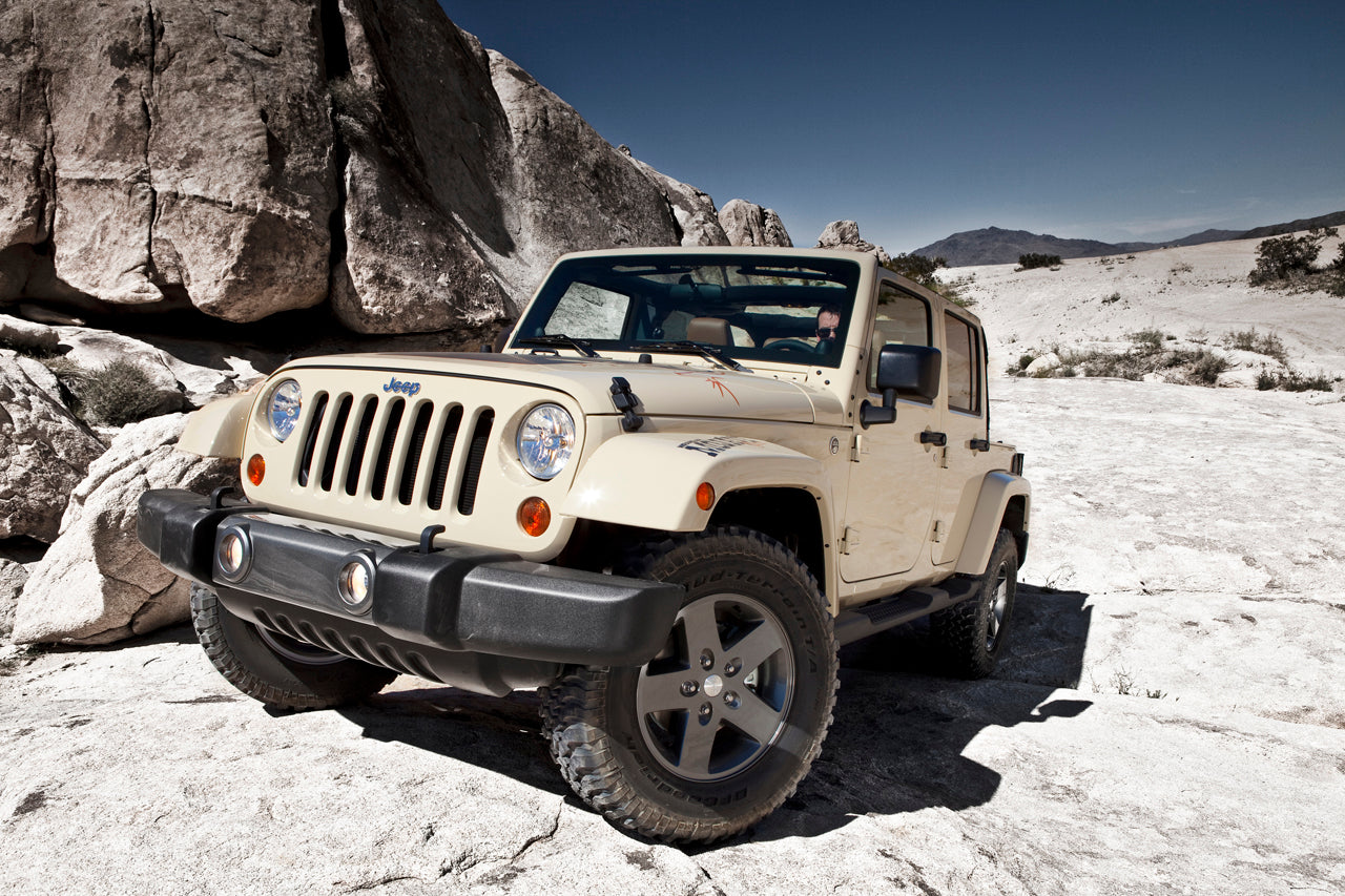 Can a Jeep Wrangler be purchased without a spare tire cover? SUPAREE