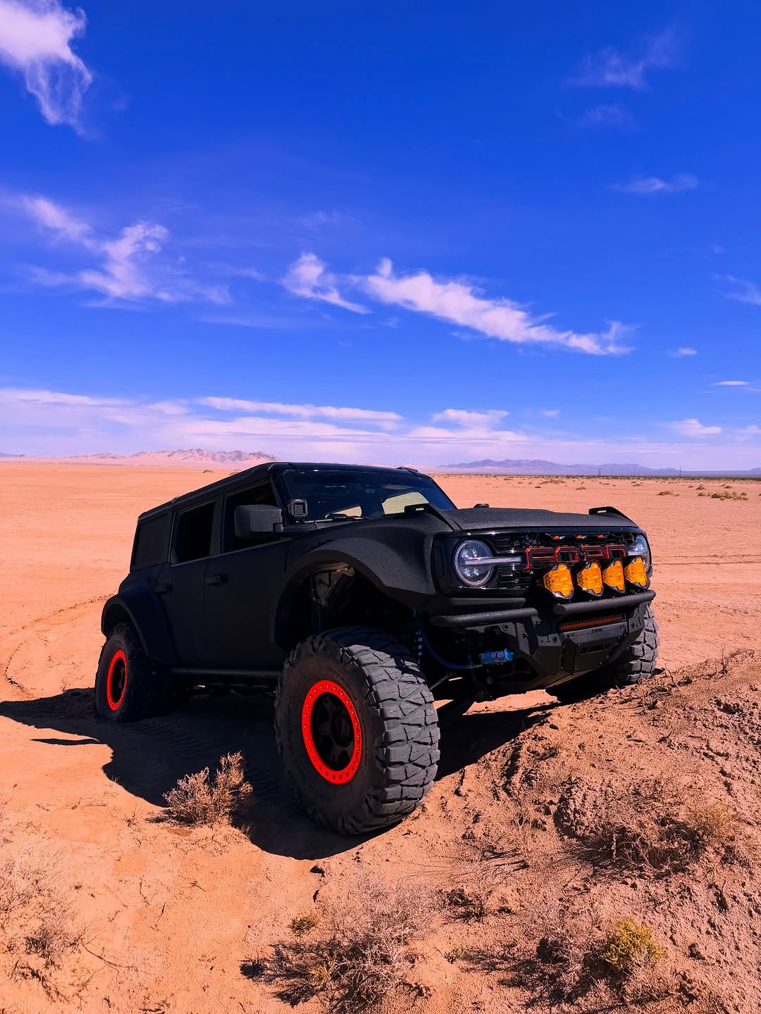 Off-road Jepp with SUPAREE HELM 7 lights driving on a rock land trail