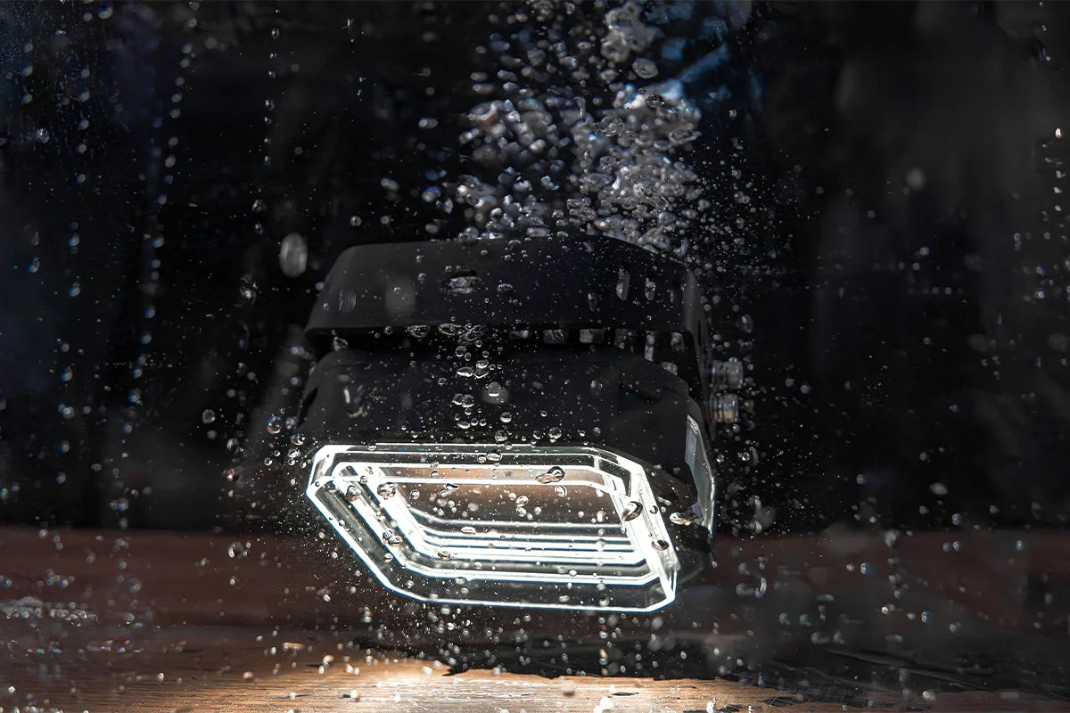 Hyper 5 RGBW LED pod light with white backlight under water spray