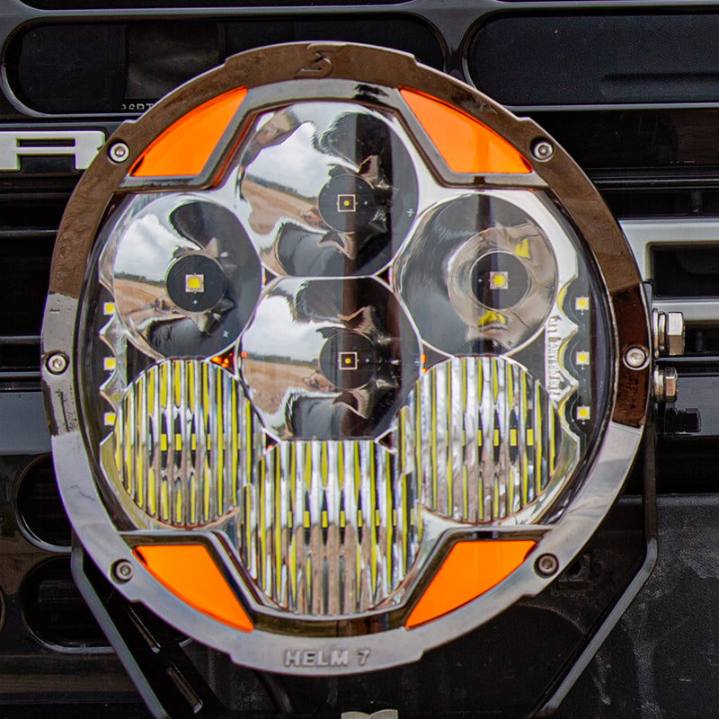 Close-up of SUPAREE HELM 7 die-cast aluminum housing with black powder-coated finish